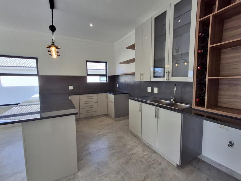 3 Bedroom Property for Sale in Shelley Point Western Cape